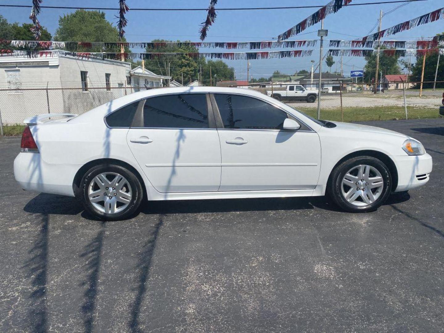 2013 WHITE CHEVROLET IMPALA LT (2G1WG5E33D1) with an 3.6L engine, Automatic transmission, located at 1056 E Riverside Dr, Evansville, IN, 47714, (812) 423-7026, 37.953491, -87.546654 - Photo#0