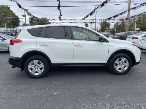 2015 TOYOTA RAV4 4DR