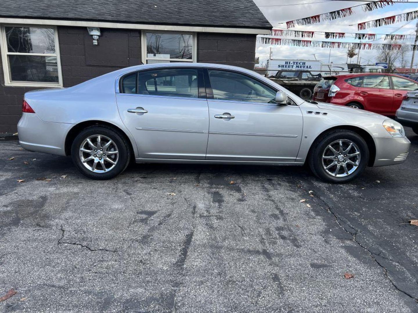 2006 SILVER BUICK LUCERNE CXL (1G4HD57256U) with an 3.8L engine, Automatic transmission, located at 1056 E Riverside Dr, Evansville, IN, 47714, (812) 423-7026, 37.953491, -87.546654 - Photo#0