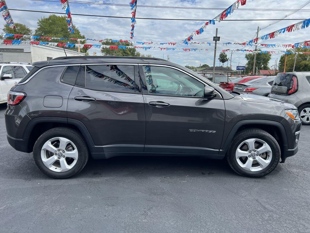 photo of 2018 JEEP COMPASS LATITUDE