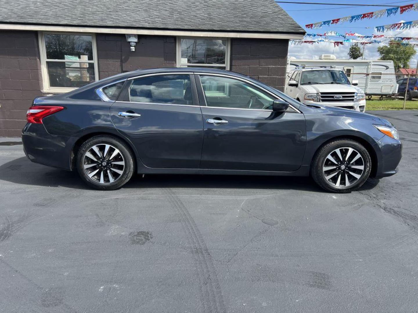 2017 GRAY NISSAN ALTIMA 2.5 (1N4AL3AP2HC) with an 2.5L engine, Continuously Variable transmission, located at 1056 E Riverside Dr, Evansville, IN, 47714, (812) 423-7026, 37.953491, -87.546654 - Photo#0