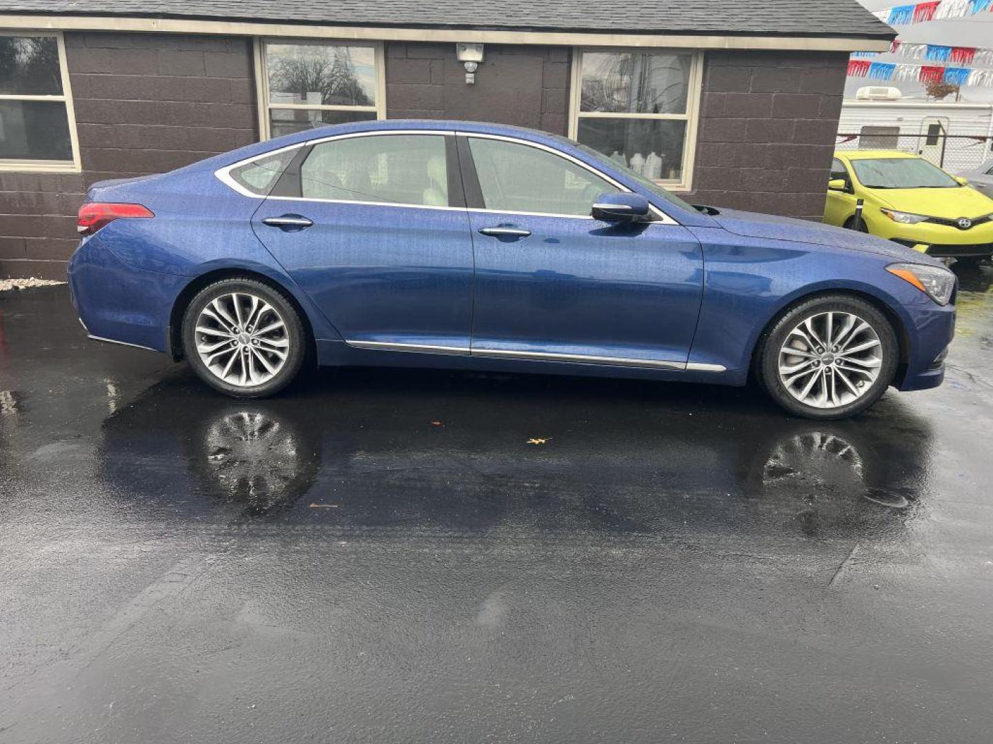 2015 BLUE HYUNDAI GENESIS 3.8L (KMHGN4JE8FU) with an 3.8L engine, Automatic transmission, located at 1056 E Riverside Dr, Evansville, IN, 47714, (812) 423-7026, 37.953491, -87.546654 - Photo#0